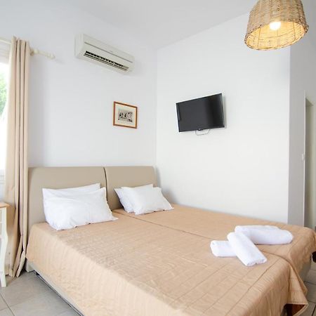 Marias Rooms Chora  Luaran gambar