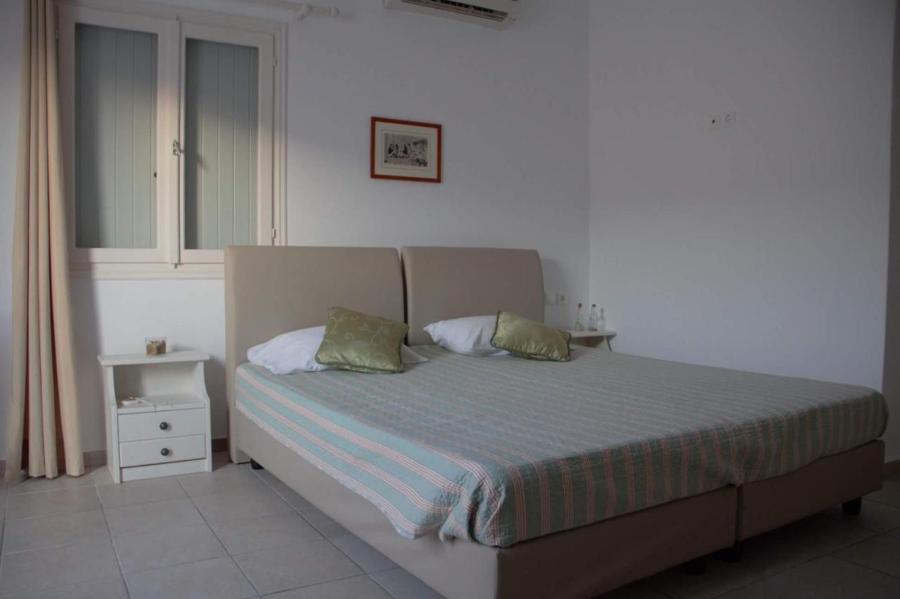 Marias Rooms Chora  Luaran gambar