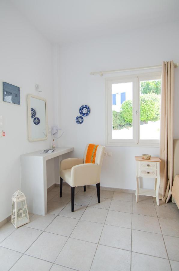 Marias Rooms Chora  Luaran gambar
