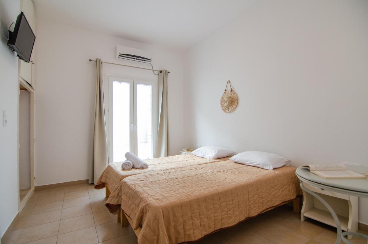 Marias Rooms Chora  Luaran gambar