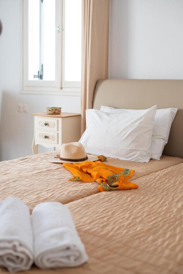 Marias Rooms Chora  Luaran gambar