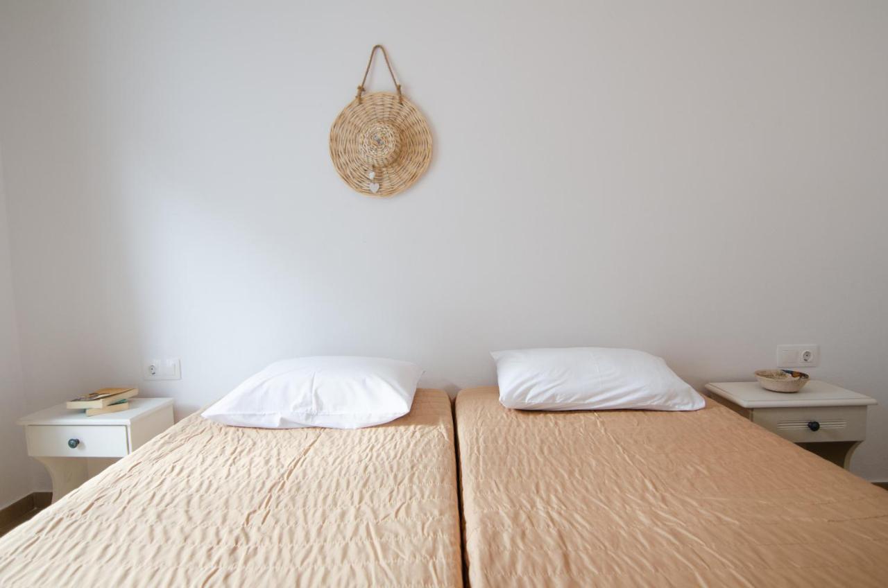 Marias Rooms Chora  Luaran gambar